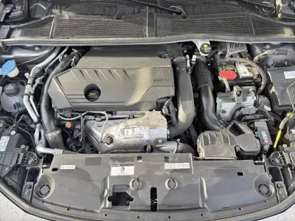 Photo 11 Peugeot 308  PHEV 180 e-EAT8