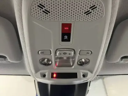 Photo 20 Peugeot 208  Electrique 54 kWh 156ch