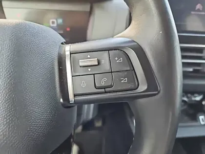 Photo 19 Citroën C4 e- 136 ch Automatique