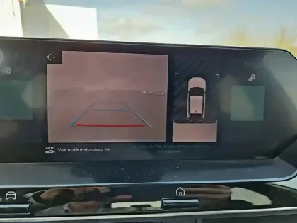 Photo 20 Citroën C4 e- 136 ch Automatique