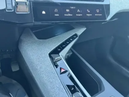 Photo 16 Peugeot 3008  Hybrid 136 e-DCS6