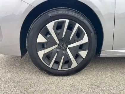 Photo 8 Peugeot 208  100 S&S BVM6