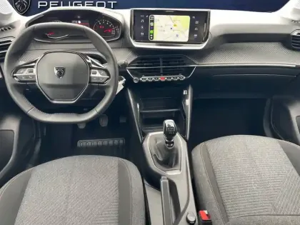 Photo 96 Peugeot 208  100 S&S BVM6