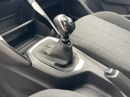 Photo 75 Peugeot 208  100 S&S BVM6