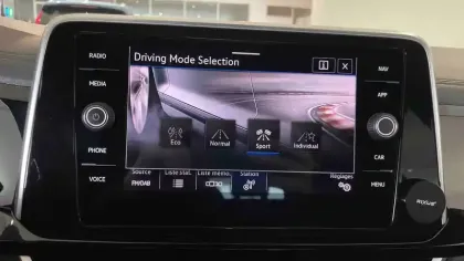 Photo 56 Volkswagen T-roc  1.5 TSI EVO 150 Start/Stop DSG7