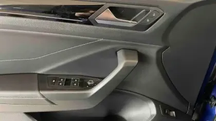 Photo 27 Volkswagen T-roc  1.5 TSI EVO 150 Start/Stop DSG7