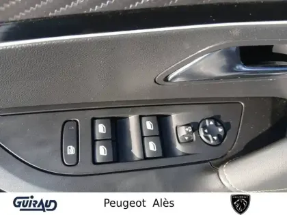 Photo 33 Peugeot 2008  PureTech 130 S&S EAT8