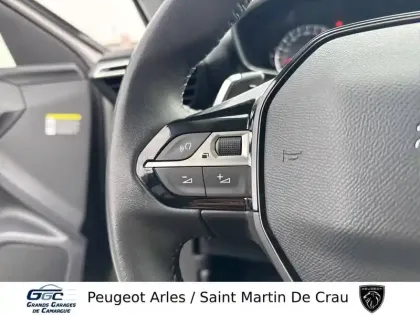 Photo 16 Peugeot 2008  PureTech 130 S&S EAT8