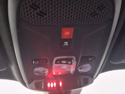 Photo 26 Peugeot 2008 Gén. II Ph2 Allure 5