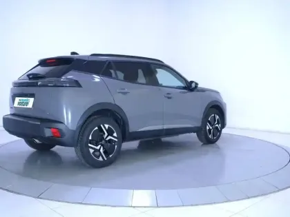 Photo 66 Peugeot 2008  BlueHDi 130 S&S EAT8