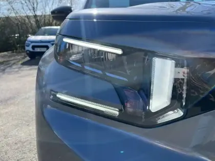 Photo 15 Citroën C3 Aircross  Hybride 145 e-DCS6