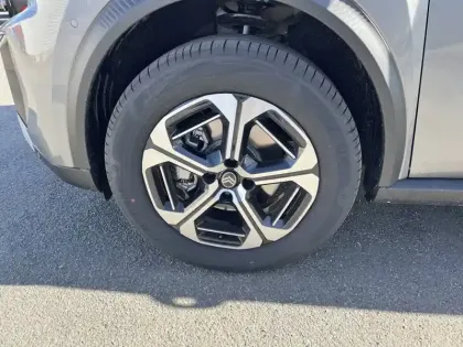 Photo 12 Citroën C3 Aircross  Hybride 145 e-DCS6