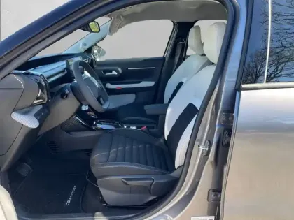 Photo 10 Citroën C3 Aircross  Hybride 145 e-DCS6