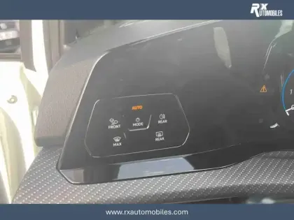 Photo 16 Volkswagen Golf  1.5 eTSI OPF 150 DSG7