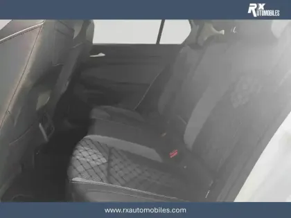 Photo 21 Volkswagen Golf  1.5 eTSI OPF 150 DSG7