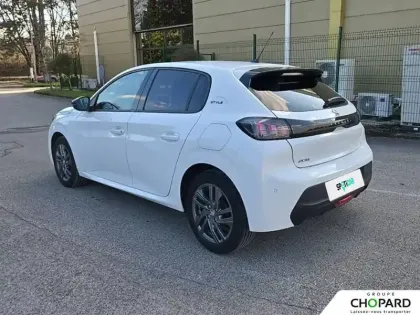 Photo 34 Peugeot 208  PureTech 75 S&S BVM5