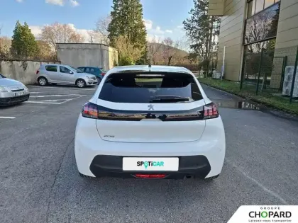 Photo 70 Peugeot 208  PureTech 75 S&S BVM5