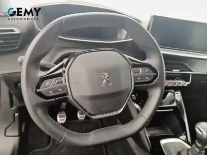 Photo 67 Peugeot 2008  PureTech 130 S&S BVM6