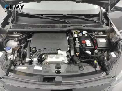 Photo 46 Peugeot 2008  PureTech 130 S&S BVM6