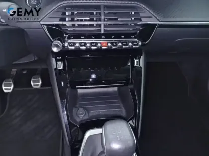 Photo 48 Peugeot 2008  PureTech 130 S&S BVM6