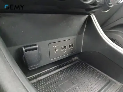 Photo 69 Renault Captur  E-Tech hybride 145