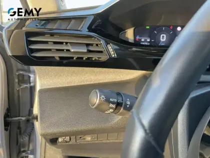 Photo 12 Peugeot 308  SW BlueHDi 130ch S&S BVM6