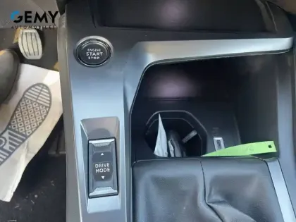 Photo 38 Peugeot 308  SW BlueHDi 130ch S&S BVM6