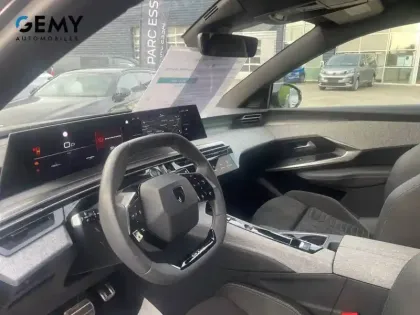 Photo 7 Peugeot 3008  Hybrid 136 e-DCS6