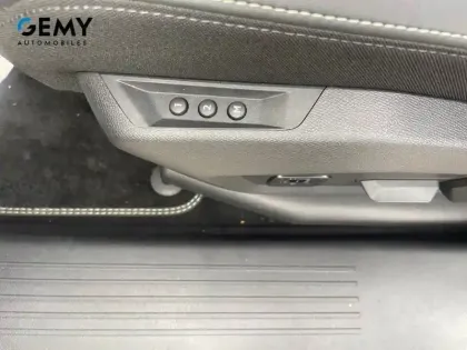 Photo 13 Peugeot 3008  Hybrid 136 e-DCS6