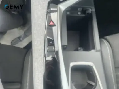 Photo 23 Peugeot 3008  Hybrid 136 e-DCS6