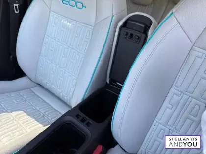 Photo 25 Fiat 600  T-Gen 3 1.2 Hybrid 145ch eDCT6