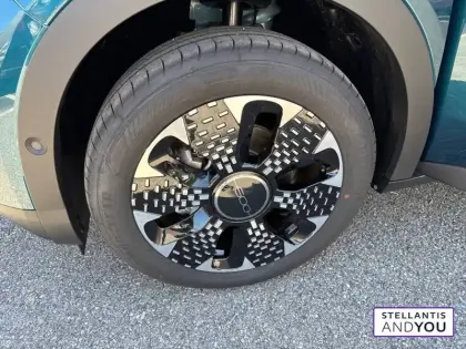 Photo 72 Fiat 600  T-Gen 3 1.2 Hybrid 145ch eDCT6