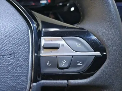 Photo 26 Peugeot 308  SW PHEV 180 e-EAT8