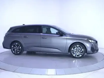 Photo 63 Peugeot 308  SW PHEV 180 e-EAT8