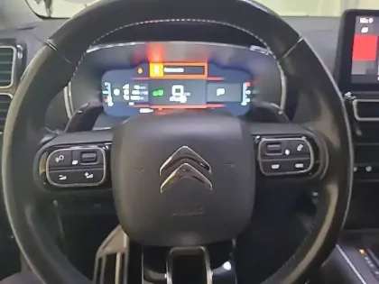 Photo 67 Citroën C5 aircross Gén. I Ph2 Shine 5