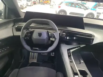 Photo 9 Peugeot 5008  Hybrid 145 ch e-DCS6