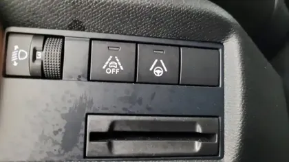 Photo 15 Citroën C5 aircross  Hybride 136 e-DCS6