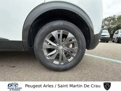 Photo 10 Peugeot 2008  PureTech 100 S&S BVM6