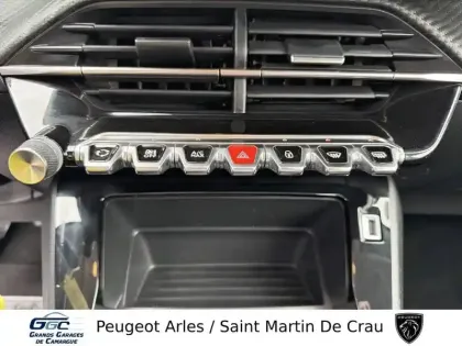 Photo 14 Peugeot 2008  PureTech 100 S&S BVM6