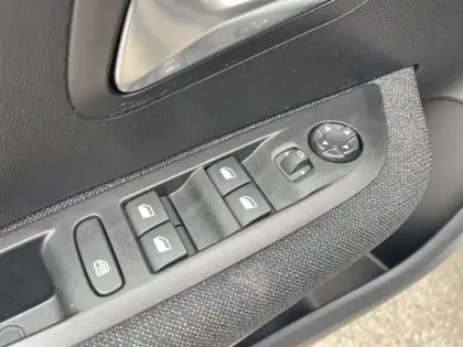 Photo 26 Peugeot 208  100 S&S BVM6