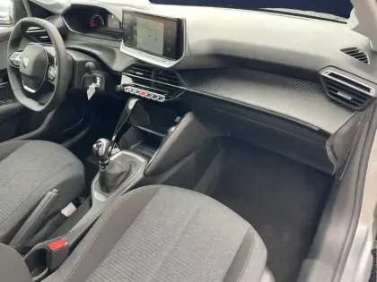 Photo 17 Peugeot 208  100 S&S BVM6