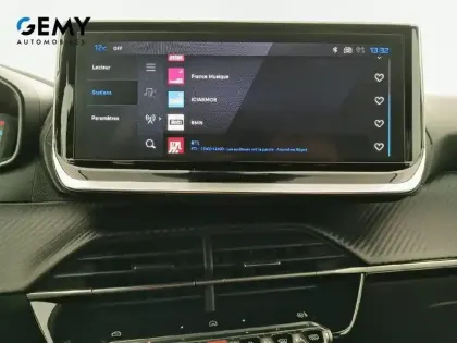 Photo 13 Peugeot 2008  Hybrid 136 e-DCS6