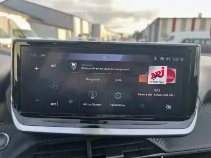 Photo 12 Peugeot 2008  Hybrid 145 e-DCS6