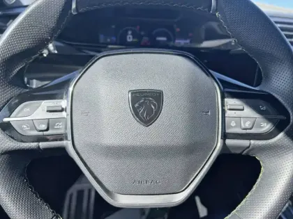 Photo 18 Peugeot 308  PHEV 180 e-EAT8