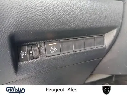 Photo 14 Peugeot 2008  Electrique 136 ch