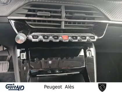 Photo 16 Peugeot 2008  Electrique 136 ch