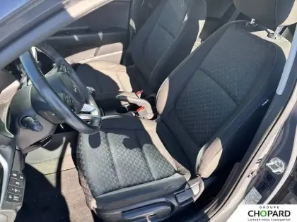 Photo 10 Kia Rio  1.0 T-GDi 100 ch BVM6