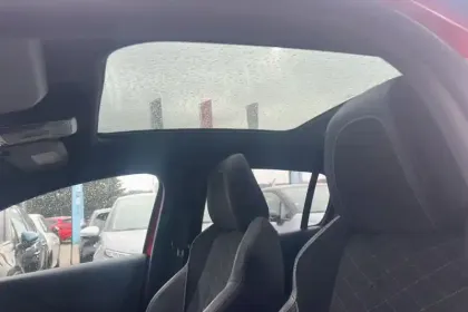 Photo 26 Peugeot 208  BlueHDi 100 S&S BVM6