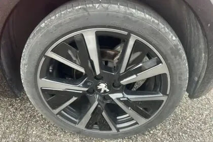 Photo 9 Peugeot 208  BlueHDi 100 S&S BVM6