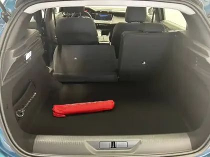 Photo 15 Peugeot 308  BlueHDi 130ch S&S EAT8